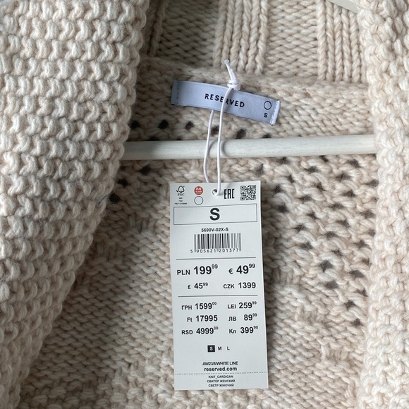 Sweater - Picture 2 of 3